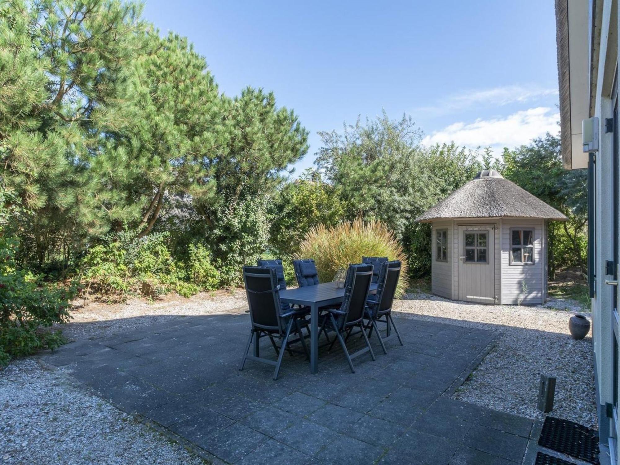 יוליאנאדורפ Atmospheric Detached Villa Near Beach מראה חיצוני תמונה